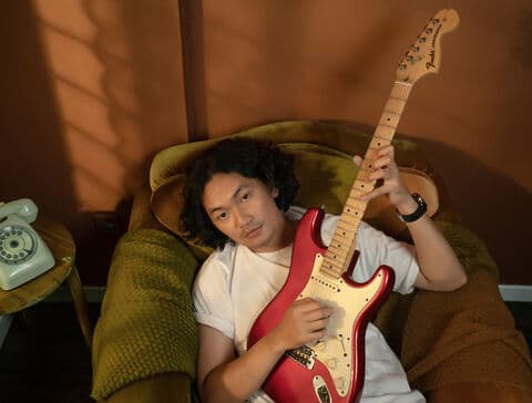 ‘Prosa Liris’ EP Persembahan Krisna Berisi Tulisan Prosa-Prosa Manis dan Bermakna