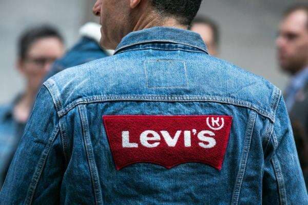 Levis Akan Menguji Model Pakaian Buatan AI Untuk 'Meningkatkan Keragaman'