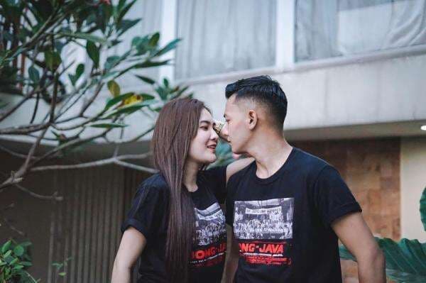 Begini Proses Persalinan Nella Kharisma,  Nama Anak Masih Dirahasiakan