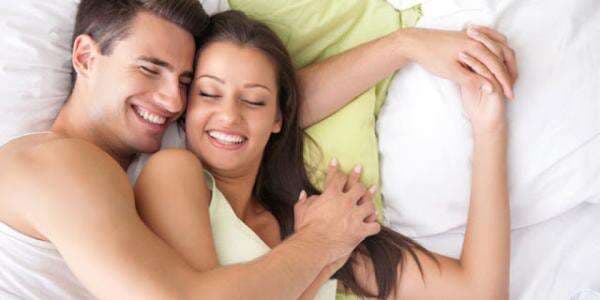 3 Posisi Hubungan Intim yang Paling Aman untuk Wanita Hamil