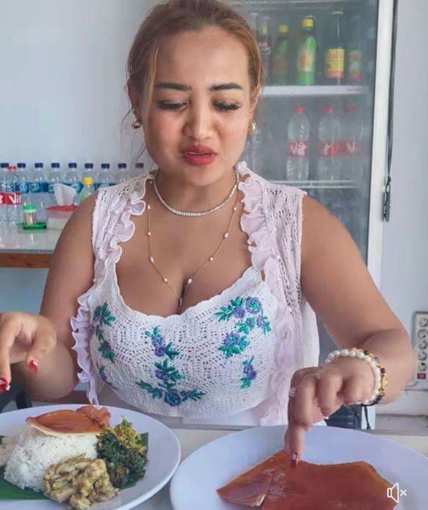 Kabar Terbaru Kasus Lina Mukherjee Makan Kulit Babi Sembari Baca Bismillah