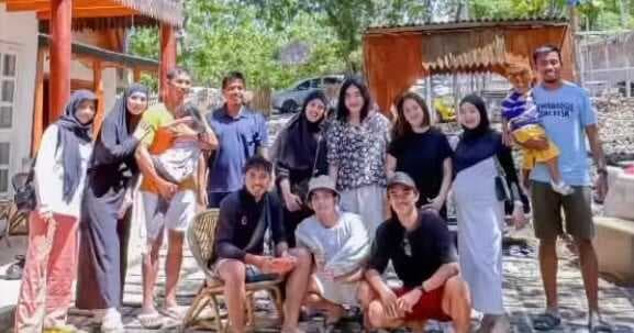 Kompetisi Masih Libur, Para Pemain dan Mantan Pemain PSM Tampak Kompak Menikmati Liburan Bersama