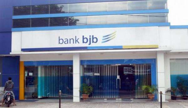 Perbanyak Koleksi, Komisaris bank bjb Bungkus 127.400 Lembar Saham BJBR