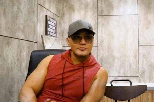 Lebarkan Bisnis, Deddy Corbuzier  Investasi ke Usaha Kreatif