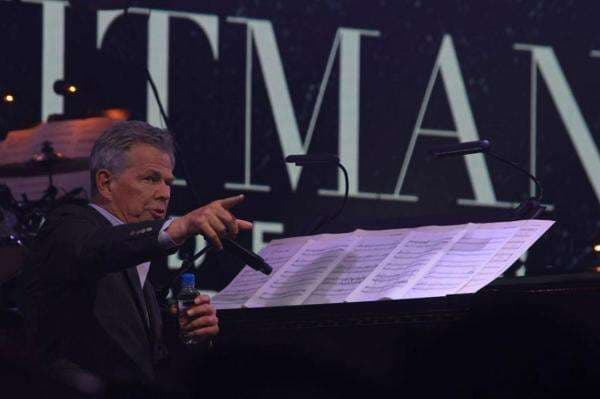 Kembali Gelar Konser di Indonesia, Davis Foster Libatkan Raisa Kembali Gelar Konser di Indonesia, Davis Foster Libatkan Raisa