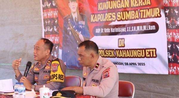 Kapolres Sumba Timur Sambangi Tiga Polsek, Dorong Profesionalisme dan Dekatkan Diri ke Masyarakat