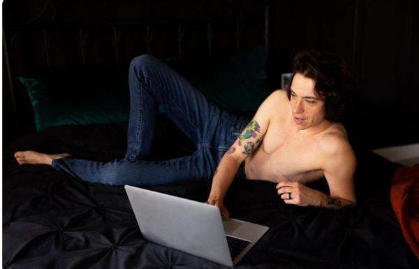 Apakah Kecanduan Nonton Video Porno Sambil Masturbasi Bisa Dihilangkan? Apakah Kecanduan Nonton Video Porno Sambil Masturbasi Bisa Dihilangkan?