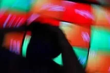 Unjuk Rasa Diwarnai Kerusuhan, IHSG Jeblok 1,21 ke 7.736