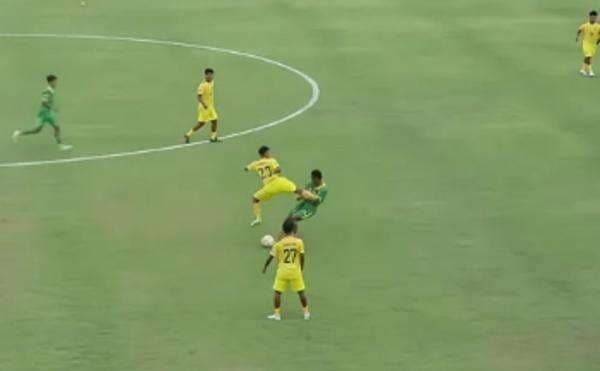 Buntut Tendangan Kungfu di Liga 4, Hilmi Gimnastiar Dijatuhi Hukuman Seumur Hidup oleh PSSI