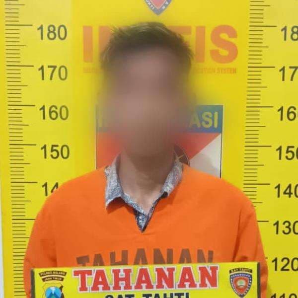 Heboh! Pasutri Muda Jadi Selebgram, Live Streaming Adegan Hubungan Intim di Medsos Heboh! Pasutri Muda Jadi Selebgram, Live Streaming Adegan Hubungan Intim di Medsos