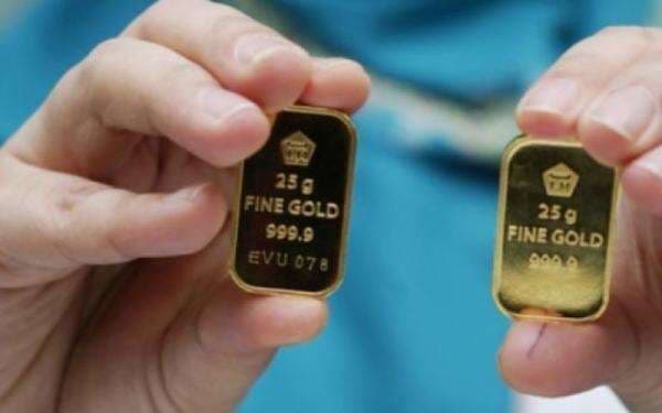 Harga Emas Antam (ANTM) Turun Rp4.000 ke Rp2.483.000 per Gram