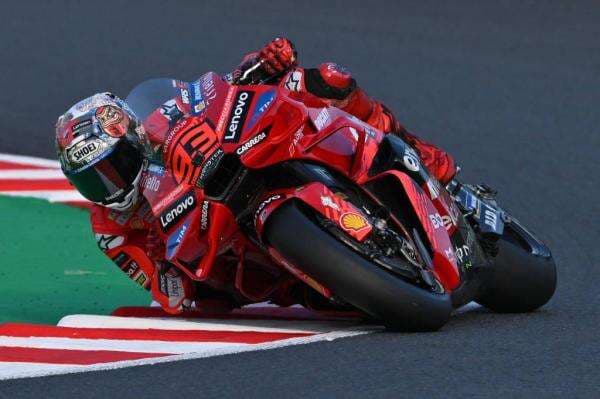 Simoncelli Prediksi Marquez Tetap Jadi Teror Menakutkan di MotoGP 2026!