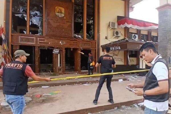 57 Perusuh Demo di Bandung Ditahan Polda Jabar, Dijerat UU ITE dan Penghinaan Bendera
