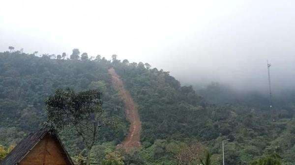 Banjir Bogor, Tebing Setinggi 150 Meter di Sukamakmur Longsor