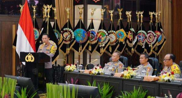 Tangkap Buronan Interpol hingga Kirim Pasukan Perdamaian PBB, Polri Diperhitungkan di Kancah Internasional
