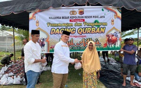 Takut Naik Kolesterol ! Perhatikan Empat Hal Penting saat Makan Daging Kurban