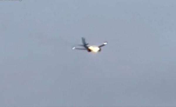 Mesin Pesawat Boeing 737-800 Bawa 159 Orang, Terbakar di Udara