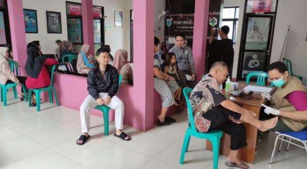 Warga Pandeglang Antusias Serbu Puskesmas untuk Cek Kesehatan Gratis, Ini Harapan Masyarakat Warga Pandeglang Antusias Serbu Puskesmas untuk Cek Kesehatan Gratis, Ini Harapan Masyarakat