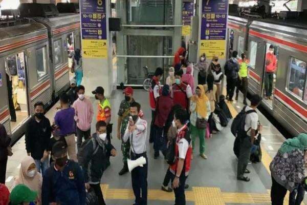 Pascaaksi Massa, Pagi Ini KRL Jabodetabek Beroperasi Normal