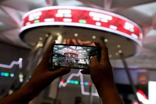 IHSG Sepekan Ditutup ke Level 5.594, Kapitalisasi Pasar Rp9.807 Triliun