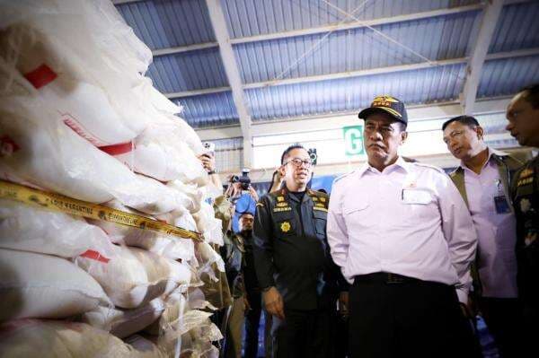 Sita 1.000 Ton Beras Ilegal di Riau, Mentan: Ganggu Petani, Harus Diusut Tuntas