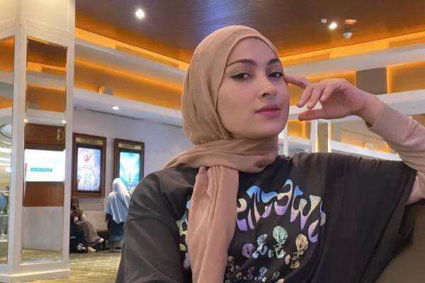 Fadlun Faisal Balghoits Tak Pernah Ditemani Habib Bahar bin Smith saat Melahirkan: Gak Usah Manja! Fadlun Faisal Balghoits Tak Pernah Ditemani Habib Bahar bin Smith saat Melahirkan: Gak Usah Manja!