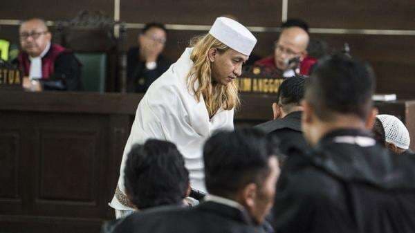 Ibu Bahar bin Smith Laporkan Balik Istri Anggota Banser Korban Penganiayaan ke Polisi