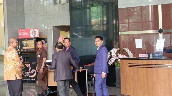 Ridwan Kamil Akui Senang Dipanggil KPK, Bisa Berikan Klarifikasi Terkait Korupsi Bank BJB Ridwan Kamil Akui Senang Dipanggil KPK, Bisa Berikan Klarifikasi Terkait Korupsi Bank BJB