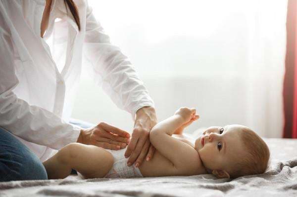 New Mom Wajib Tahu, Ini Popok untuk Bayi Baru Lahir yang Disarankan Dokter