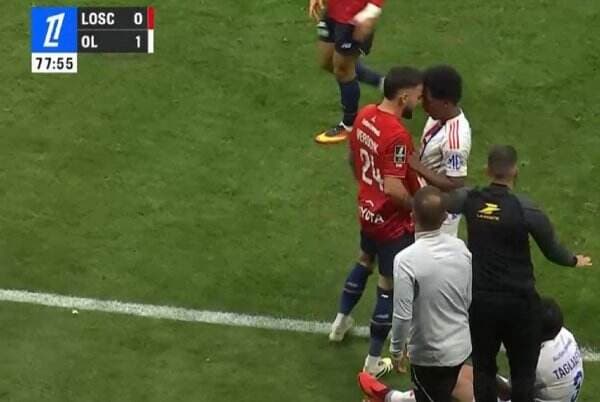 Pemain Timnas Indonesia Calvin Verdonk Tabrak Juara Piala Dunia 2022 di Laga LOSC Lille vs Lyon, Berujung Adu Kepala dengan Malick Fofana!