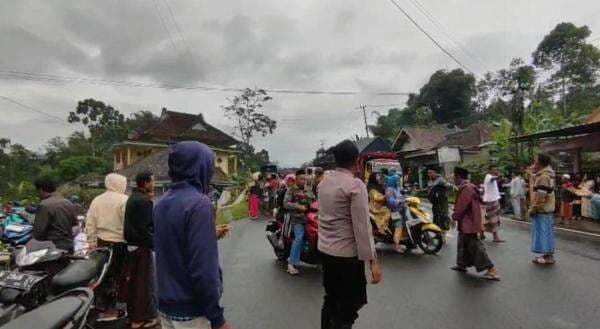 Gunung Semeru Meletus Hebat, Warga Kocar Kacir Selamatkan Diri