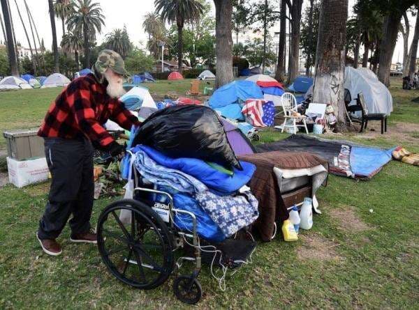 Host Fox News Ini Usulkan Suntik Mati bagi 770.000 Tunawisma di AS