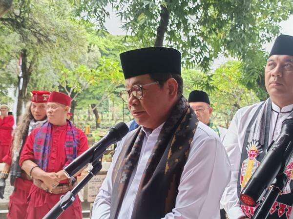 Viral Kios di Trotoar Sudirman Bikin Pramono Geram