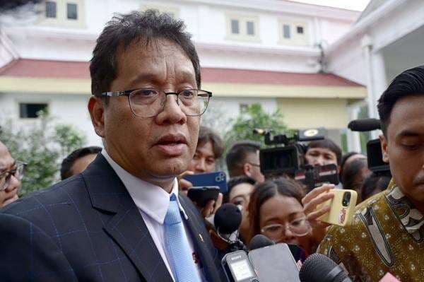 Purbaya soal Renovasi Ponpes Al Khoziny Diusulkan Pakai APBN: Ada yang WA Saya Jangan Purbaya soal Renovasi Ponpes Al Khoziny Diusulkan Pakai APBN: Ada yang WA Saya Jangan