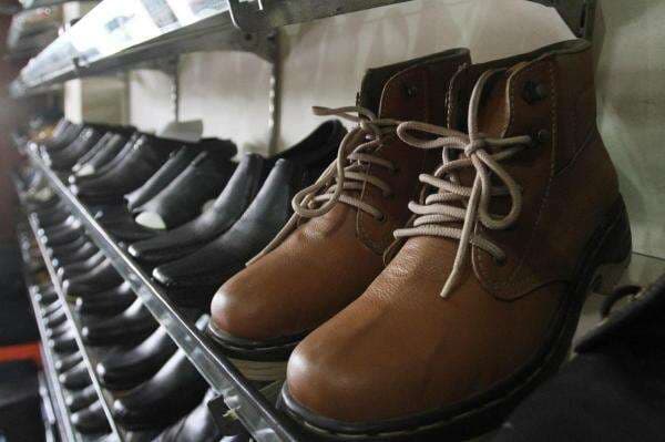 Nyaris Bangkrut Akibat Pandemi, UMKM Kulit Asal Garut Ini Tembus Pasar Global