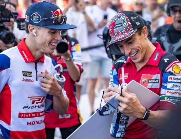 Rookie Diogo Moreira Girang Dipuji Marc Marquez Usai Finis 10 Besar di MotoGP Italia 2026