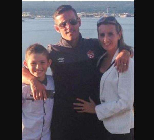 Profil dan Potret Cantik Clare Herdman, Istri Pelatih Timnas Indonesia John Herdman