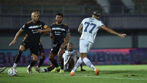 Head to Head Persib vs Dewa United, Siapa Lebih Unggul?