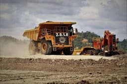 Saham DEWA Menguat di Tengah Rencana Buyback Jumbo, Intip Proyeksinya