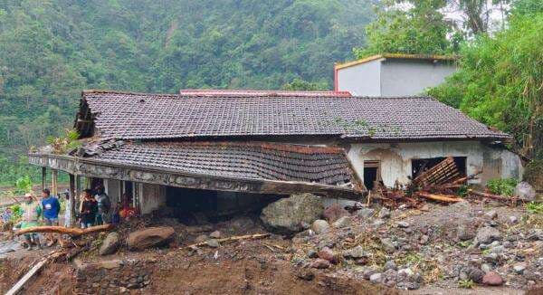 Prabowo Berduka atas Bencana Tanah Longsor di Jepara