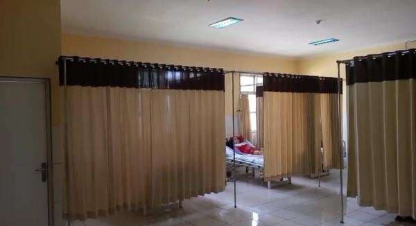 Diduga Keracunan Makanan, Satu Keluarga di Leuwi Sadeng Bogor Dilarikan ke Puskesmas dan RS Diduga Keracunan Makanan, Satu Keluarga di Leuwi Sadeng Bogor Dilarikan ke Puskesmas dan RS