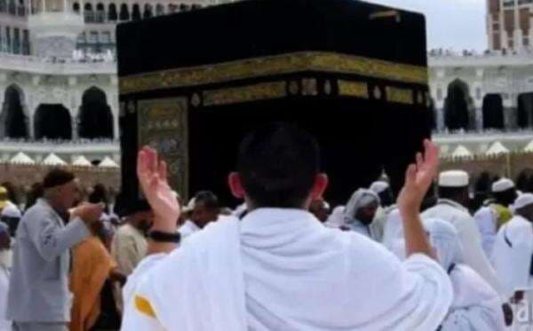 10 Cara Agar Doa Dikabulkan Saat Umroh dan Haji, Yuk Simak