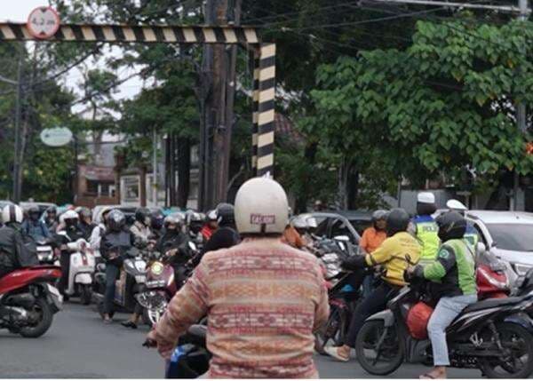 Ditlantas Polda Metro Tindak Pengendara Lawan Arus di Lebak Bulus Jaksel, Ada yang Bentak Petugas