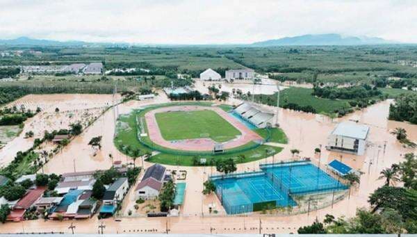 Lapangan Sepakbola SEA Games 2025 Thailand Kebanjiran, Timnas Indonesia U-22 Kena Imbas? Lapangan Sepakbola SEA Games 2025 Thailand Kebanjiran, Timnas Indonesia U-22 Kena Imbas?