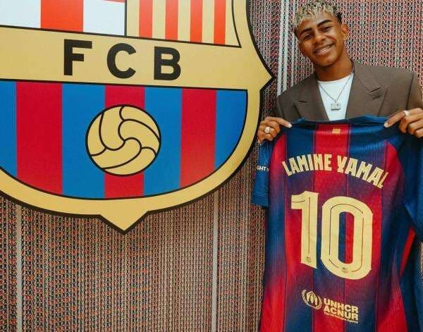 Era Baru di Barcelona: Lamine Yamal Resmi Warisi Nomor Punggung Keramat 10