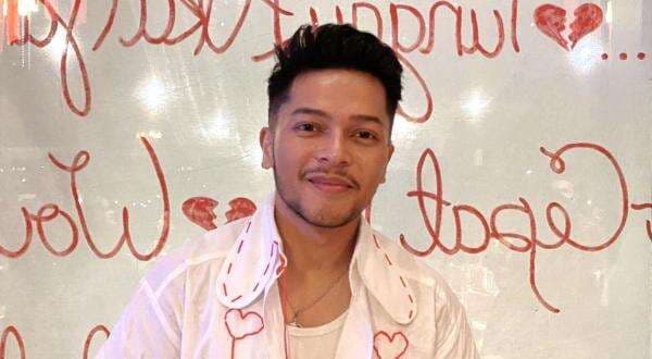 Mark Natama Rilis Mini Album EP Bachelor of Romance, Perpisahan Sementara Kuliah di New York