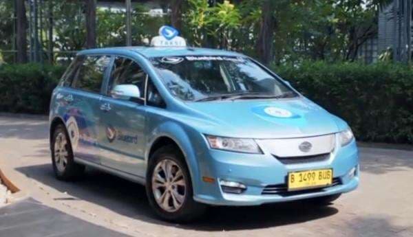 Bangun Transportasi Ramah Lingkungan, Bluebird Targetkan 1.000 Armada Mobil Listrik Bangun Transportasi Ramah Lingkungan, Bluebird Targetkan 1.000 Armada Mobil Listrik