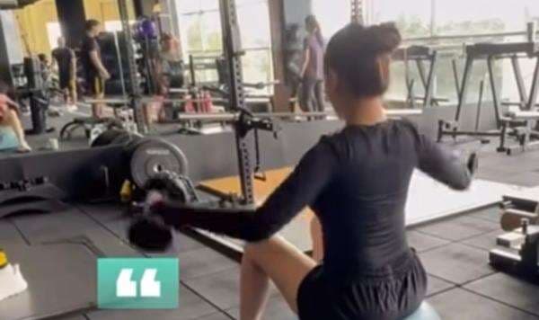 Belum Genap Sebulan Melahirkan Aaliyah Massaid Sudah Nge-Gym, Netizen Auto Ngilu