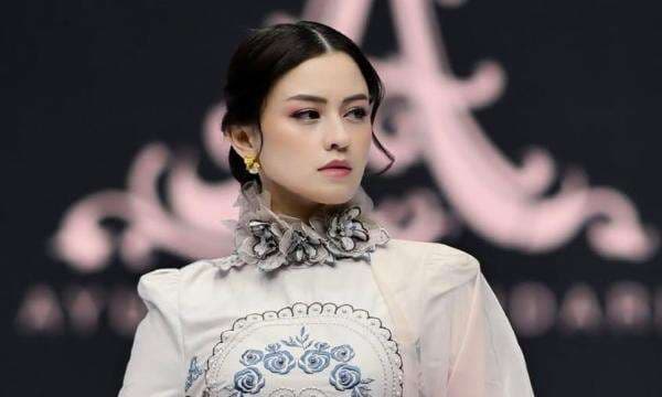 Perasaan Kimberly Ryder Hadir ke Resepsi Pernikahan Luna Maya-Maxime Bouttier Tanpa Pasangan 