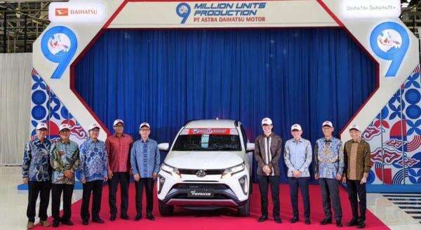 Daihatsu Cetak Rekor Produksi 9 Juta Unit Mobil di Indonesia